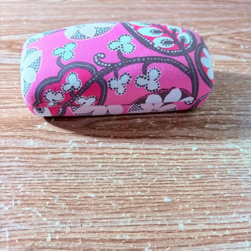 Retired Vera Bradley Hard Eyeglass Clam Case Blush Pink Pattern large